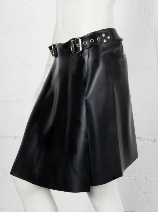 latex-black-buckle-kilt-huj414-2.webp